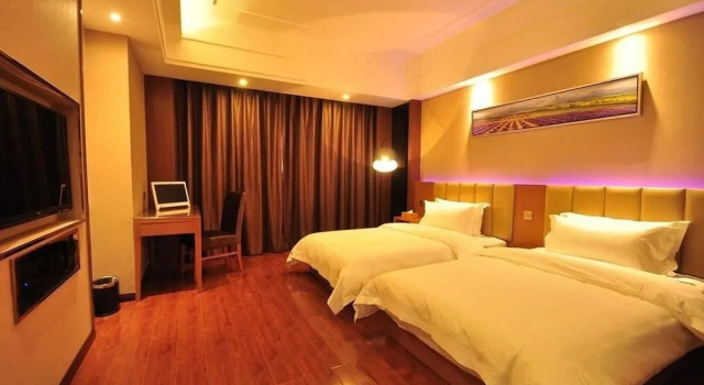 Lavande Hotel Xi'an Xiaozhai Subway Station Giant Wild Goose Pagoda