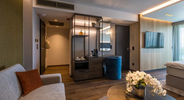 Номер Deluxe с балконом Hotel Vinifera Wine & Spa 5 Stars Superior