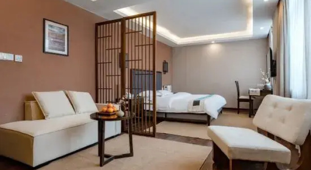 Suite Qingpu Hotel