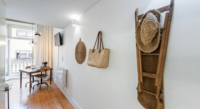 GuestReady - The Blue Door Loft, Забронировать Отель Порту Регион Порту, рядом с Lapa Metro Station