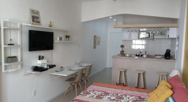 Nice Studio in Copacabana, Забронировать Отель Копакабана Рио-де-Жанейро, рядом с Girl of Ipanema Park