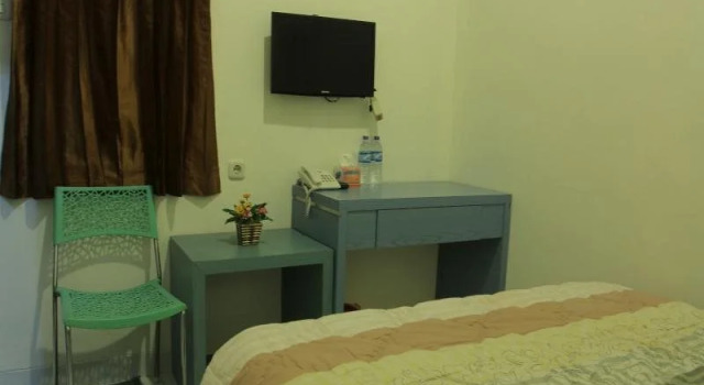 Guest House Sutos, Rezerwuj Pensjonat Sungailiat Sumatra