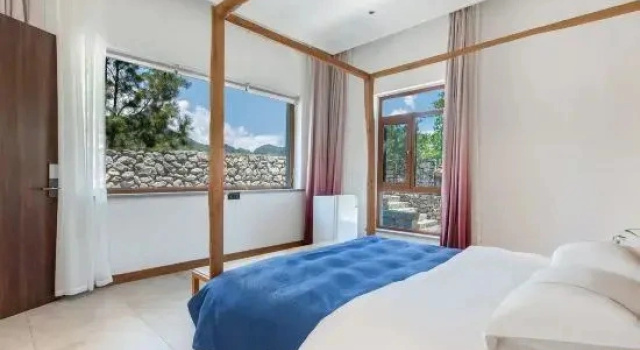 Люкс Yuntaishan Puju Lakeside Homestay