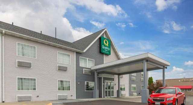 Quality Inn Mauston, Book Hotel Mauston Wisconsin