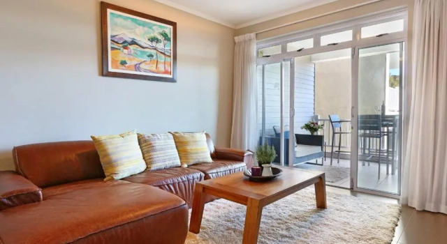 Апартаменты Penguin Haven . Luxury 2 Bedroom, Boulders Beach.