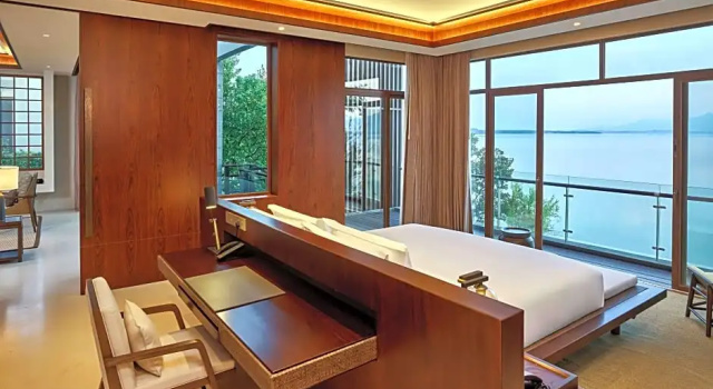 Вилла Lushan West Sea Resort, Curio Collection by Hilton