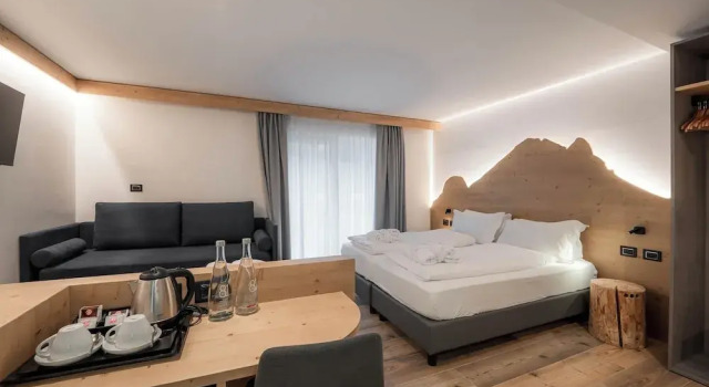 Номер Standard Spires Hotel