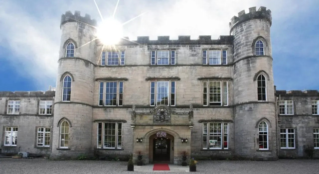 Melville Castle, Book Slot Eskbank Scotland