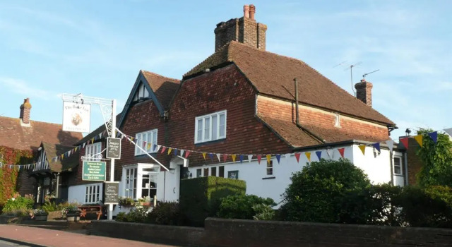 The Bear Inn and Burwash Motel, Забронировать Мотель Отели Исторического графства Суссекса 3 звезды, 3*