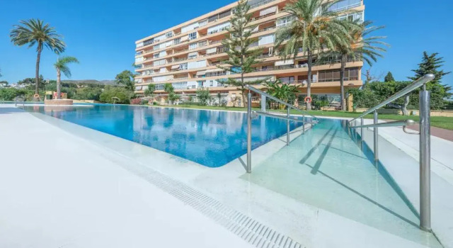 Апартаменты Apartamento La Torre 1337 Precioso, moderno y con piscina