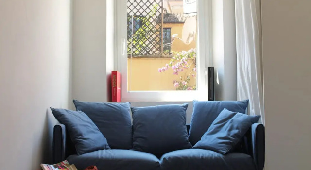 Trevi Fountain 2BR Apartment, Забронировать Апартаменты/квартира Треви Рим, рядом с Посольство США в Риме