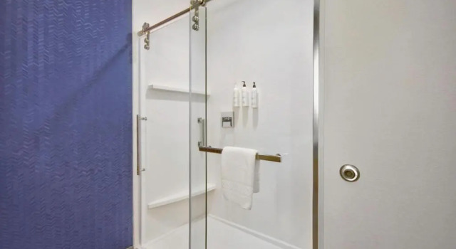 Номер Standard Fairfield by Marriott Inn & Suites Cincinnati North West Chester