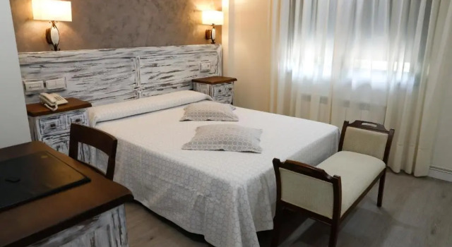 Pensión O Prouso, Prenota Hotel Carnota Costa da Morte
