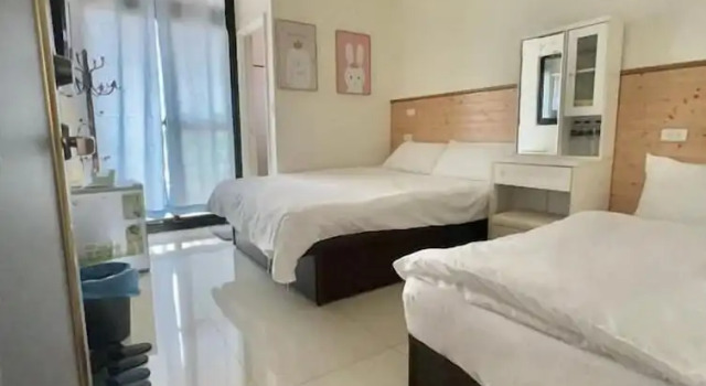 Трёхместный номер Standard 海豐民宿 Haifeng Bed and Breakfast