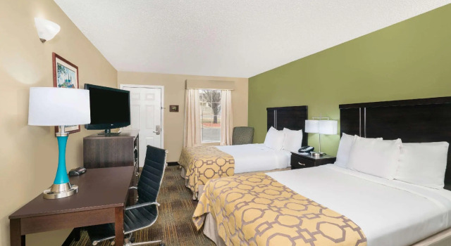 Четырёхместный номер Standard Baymont by Wyndham Prattville - Montgomery