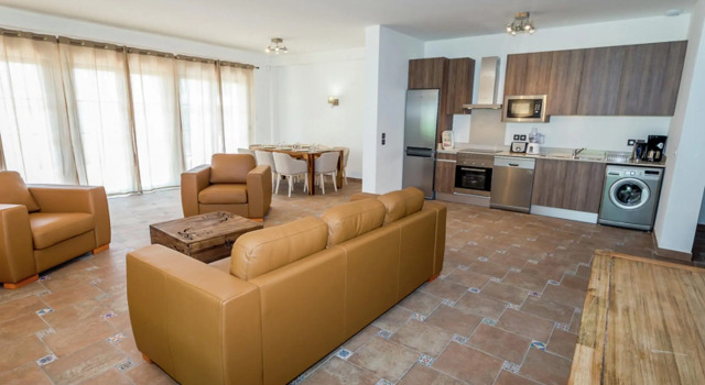 Beautiful villa with terrace in the surfing town of Biarritz, Забронировать Вилла Виллы Биарриц, Вилла