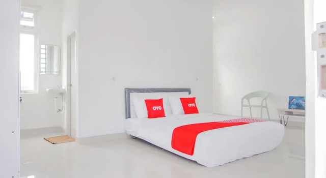Люкс Deluxe Capital O 90342 Kemang Garden