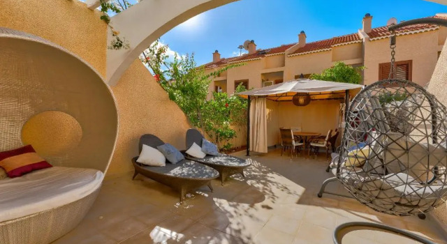 Villa "Alicia" Compostella Beach Resort, front line holiday home, Забронировать Вилла Отели Плайя-де-лаc-Америкас с парковкой, рядом с Лос-Христианос, Парковка