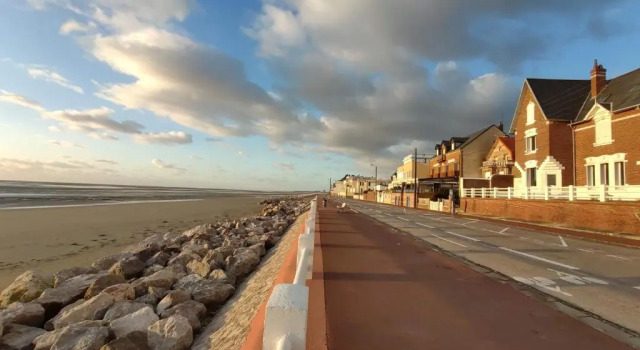 Коттедж Les Bains de mer