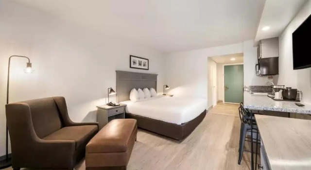 Двухместный номер Standard Suburban Studios Williamsburg Central