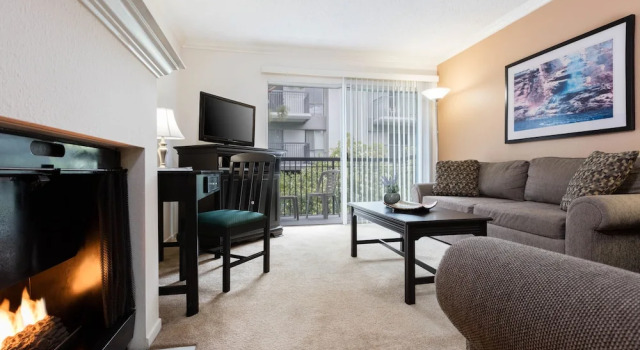 Oakwood Toluca Hills, Забронировать Отель Юниверсал-Сити Лос-Анджелес