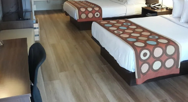 Четырёхместный номер Deluxe Super 8 by Wyndham Homestead Florida City Gateway to Keys