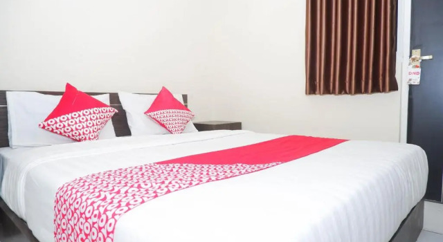 Standard Doppel Zimmer OYO 1217 Candi Residence