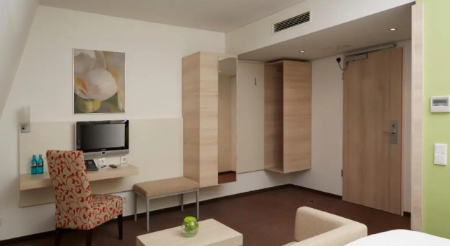 Двухместный номер Superior H+ Hotel München