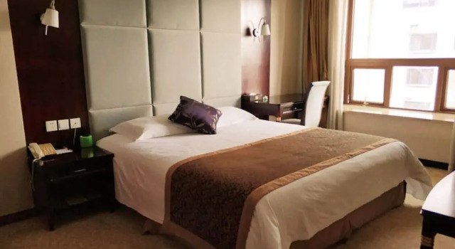 Very Nice Hotel, Rezerwuj Hotel Hotele w Qingyang z parkingiem, Parking