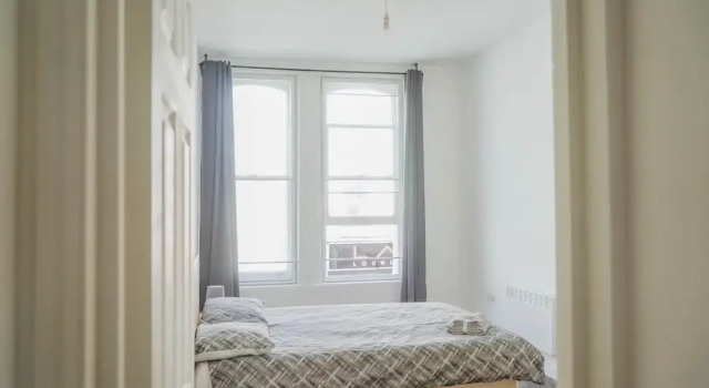1 Bed Flat in Pedestrianized High Street, Varaa Huoneisto Asunnot kohteessa Merseyside, Huoneisto