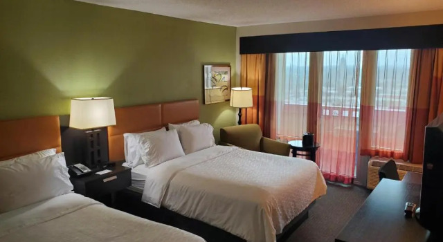 Четырёхместный номер Standard 17 West Hotel, Ascend Hotel Collection