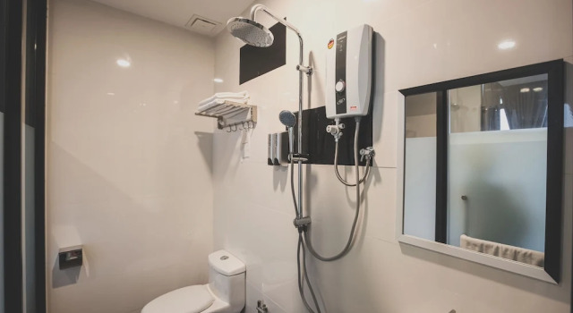 Люкс V3 Hotel & Residence Seri Alam