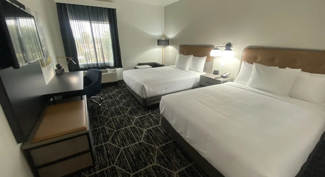 Четырёхместный номер Standard La Quinta Inn & Suites by Wyndham Yucaipa