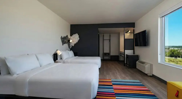 Четырёхместный люкс Aloft by Marriott San Antonio UTSA Area