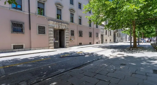 Castello & Piazza della Libertà Olimpia Elegant Flat
