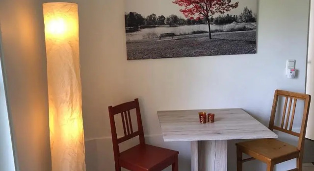Ruhiges Apartment mit Blick in den Garten, Забронировать Апартаменты/квартира Апартаменты Альсдорф , Апартаменты/квартира