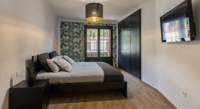 La Laguna Treasure Apartment, Exclusiveness & Prime Location