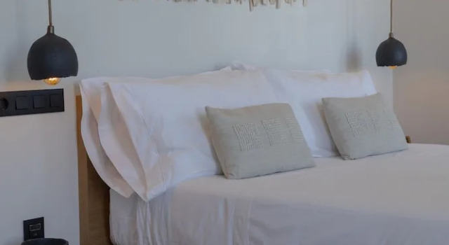 Номер Deluxe с балконом Malates Slow Boutique Hotel