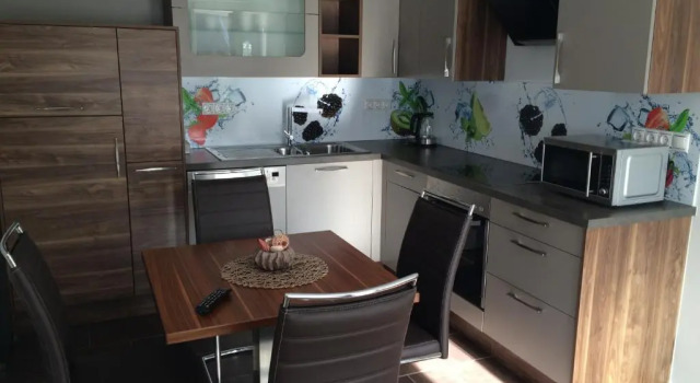 Апартаменты Leiner Apartman