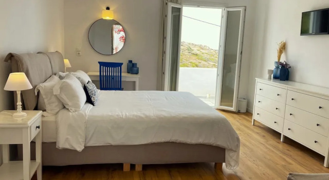 Номер Standard с балконом и с видом на море Adonis Hotel Studios & Apartments