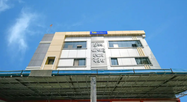 Fabhotel Shree Khatu Shyam Palace