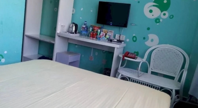 Taijing Yaxuan Business Hotel Tai'an Tianwai Village, Rezerwuj Hotel Hotele w Taishan z parkingiem, Parking