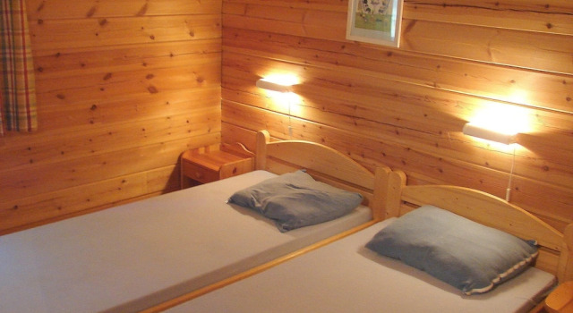Cozy Chalet With a Porch in a Wonderfully Green Environment, Book Chalet Villas in Lot Valley, Villa