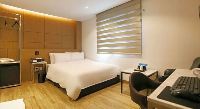 Двухместный номер Standard Louis Hotel