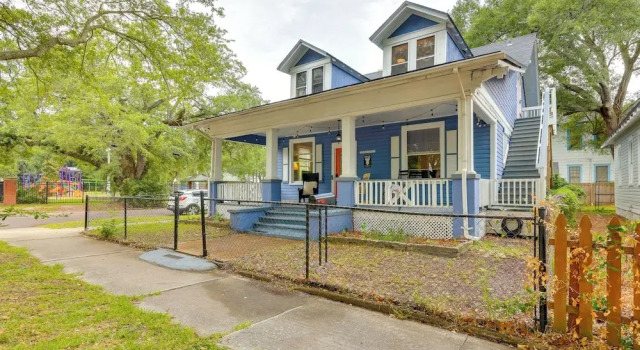 Коттедж Charming Jacksonville Home ~ 2 Mi to Downtown!