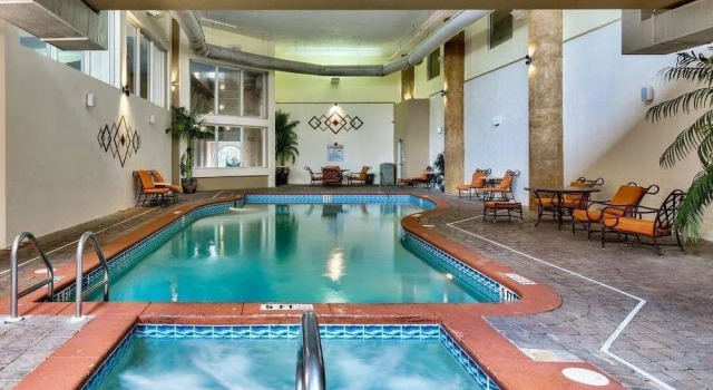 Shores Of Panama 1708 - 1bd + Bunks, Sleeps 6. Super Clean! Free Fun! 1 Bedroom Condo by RedAwning, Забронировать Отель Панама-Сити Панхэндл Флорида, рядом с Загородный клуб "Сигнал Хилл"