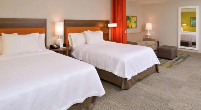 Четырёхместный люкс Home2 Suites By Hilton Merrillville