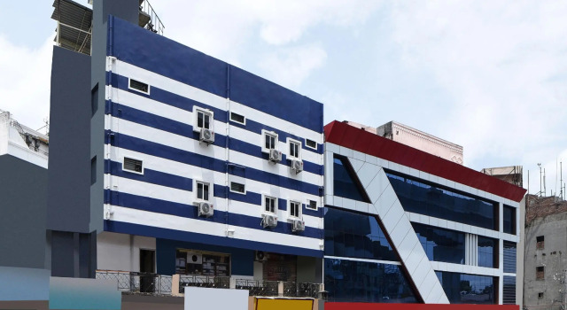 Oyo 16509 Hotel Classic Inn, Rezerwuj Hotel Hajdarabad 