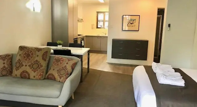 Студия Archer Street – Adelaide DressCircle Apartments
