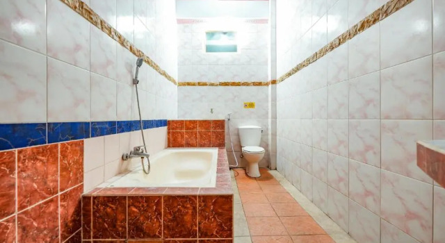 Suite familiar Sartika Hotel Mitra RedDoorz Pati